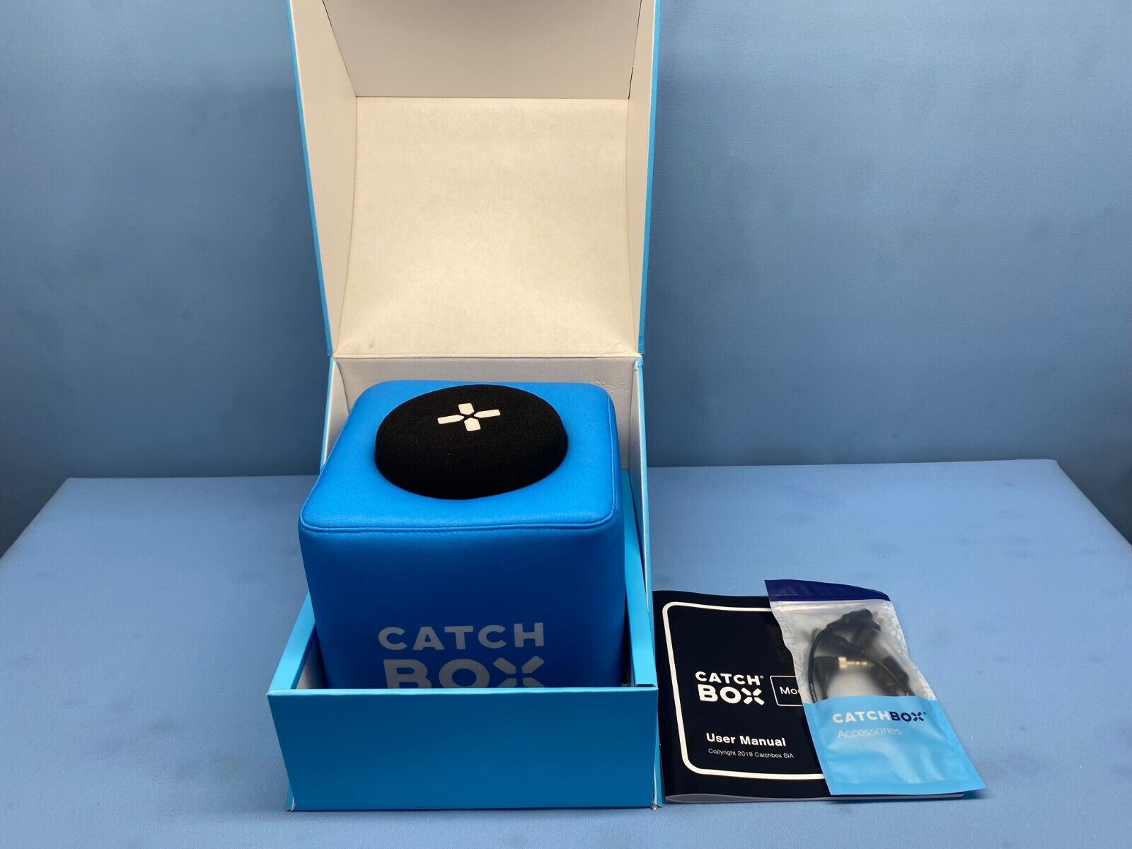 Catch Box Modular Throwable Microphone System, Blue – LPAV