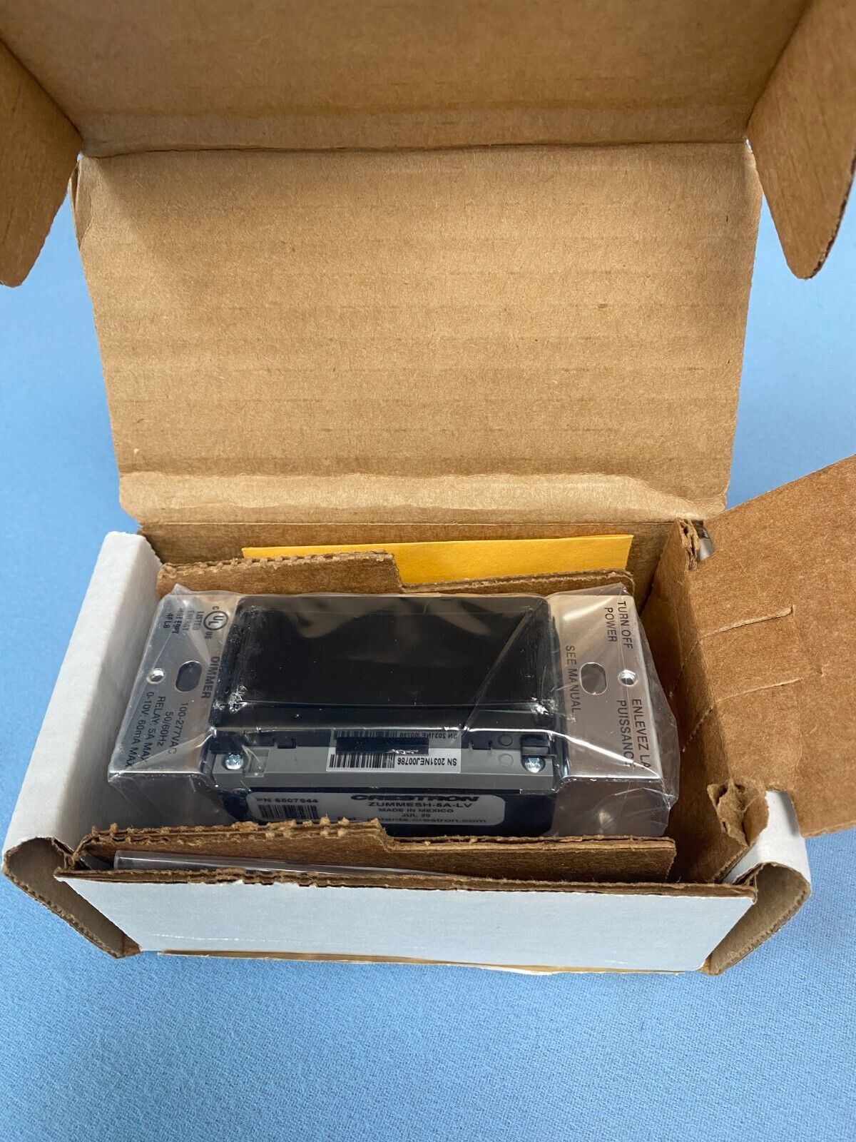 Crestron ZUMMESH-5A-LV-B-S Zūm Wireless 0-10V Wall-Box Dimmer, 5A, 6507944