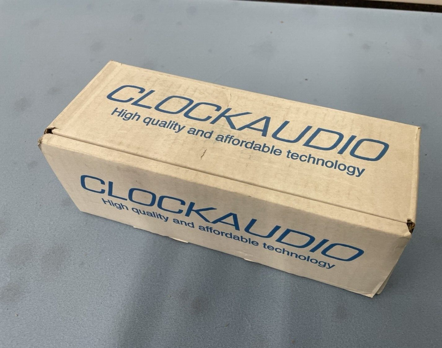 ClockAudio CRM 200SN-RF Half-Omnidirectional Low-Profile Boundary Microphone