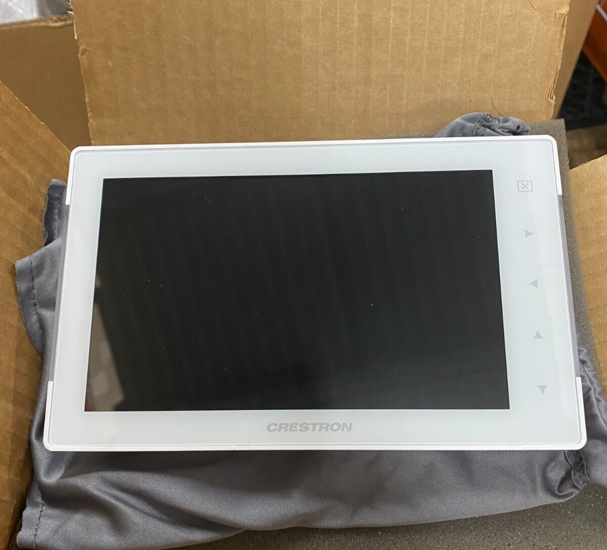 Crestron TSS-752-W-S 7" Touch Screen Control Panel White 6506388