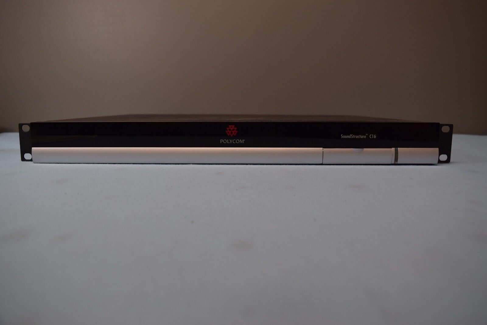 Polycom SoundStructure C16 Pro Conference Audio Processor 2201-33160-0 ...
